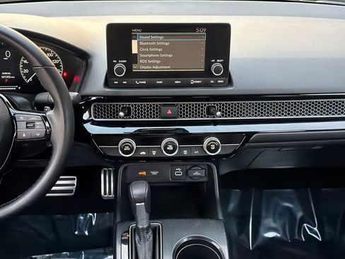 Used 2024 Honda Civic Sport image 17