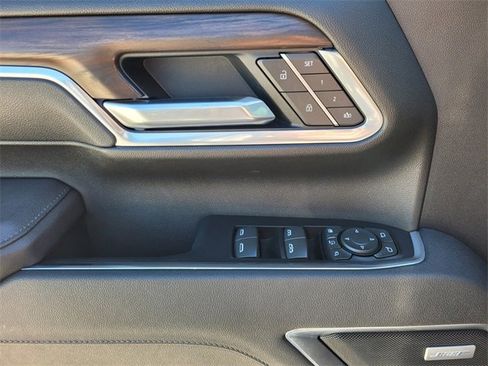 Used 2025 GMC Sierra 2500 SLT w/ SLT Premium Package image 23