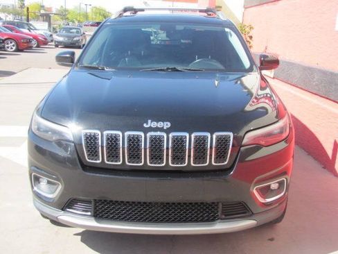Used 2019 Jeep Cherokee Limited AWD/4WD image 3