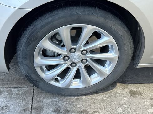 Used 2014 Buick LaCrosse Leather image 7