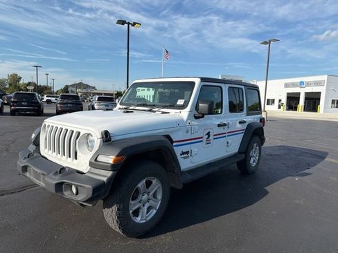 Used 2021 Jeep Wrangler Unlimited Sport w/ Cold Weather Group AWD/4WD image 8