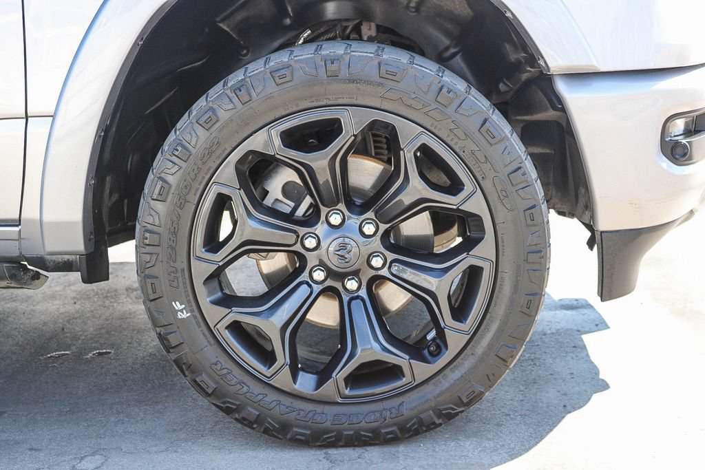 Used 2022 RAM 1500 Limited w/ Night Edition AWD/4WD image 11