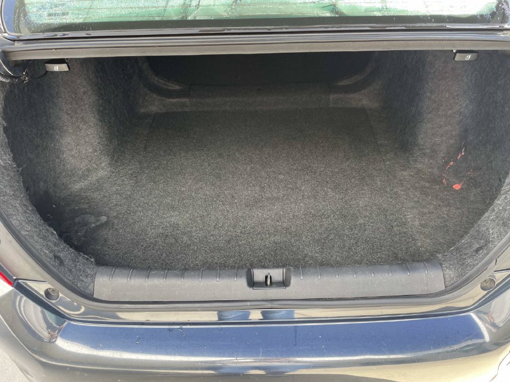 Used 2018 Honda Civic EX image 9