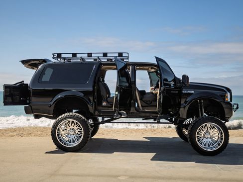 Used 2005 Ford Excursion Eddie Bauer image 6