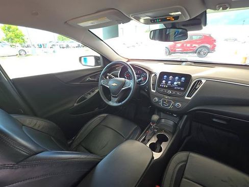 Used 2024 Chevrolet Malibu RS FWD image 12