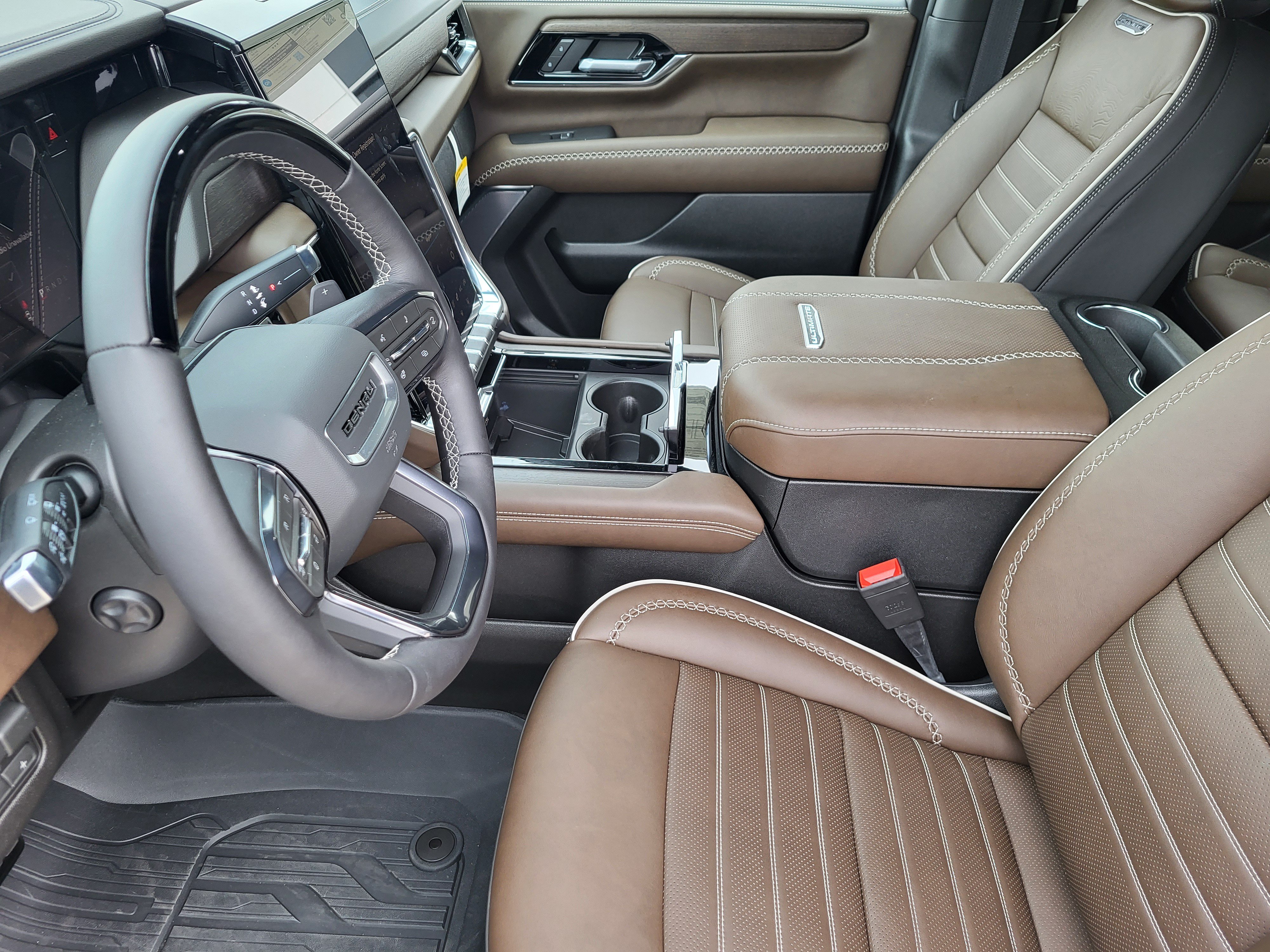 New 2026 GMC Yukon XL Denali Ultimate w/ LPO, Illumination Package AWD/4WD image 13