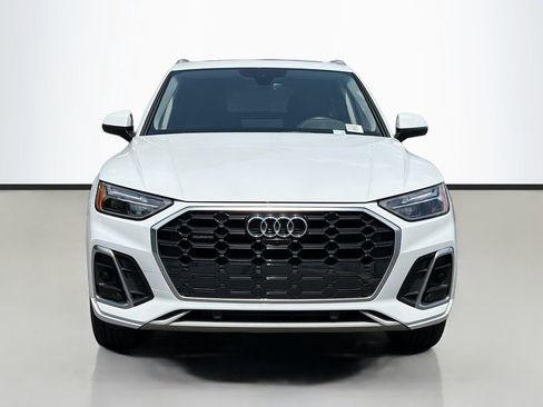 Used 2023 Audi Q5 2.0T Premium Plus w/ Premium Plus Package AWD/4WD image 3