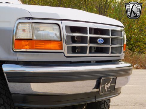 Used 1995 Ford Bronco image 9