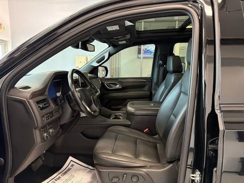 Used 2023 Chevrolet Suburban Z71 AWD/4WD image 15