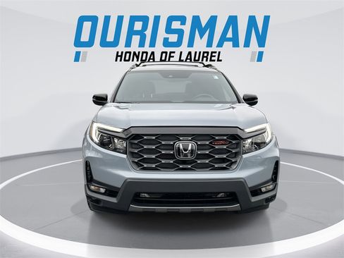 Used 2023 Honda Passport TrailSport image 3