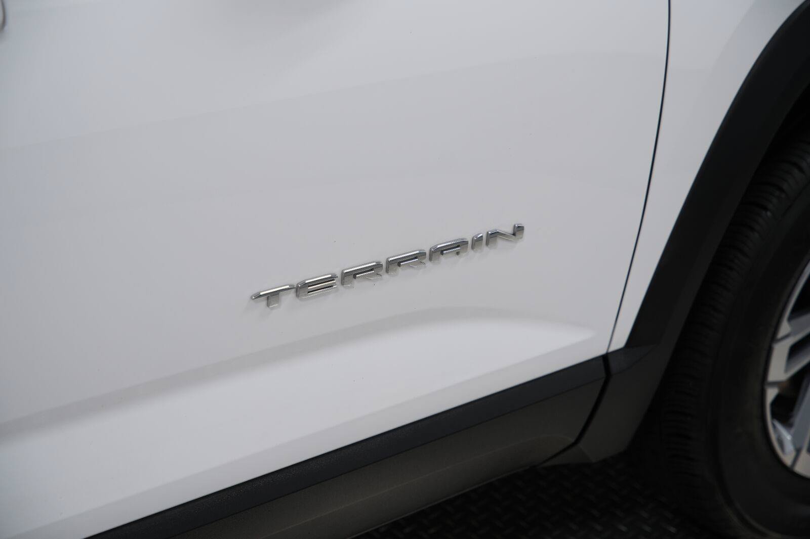 Used 2026 GMC Terrain Elevation FWD image 24