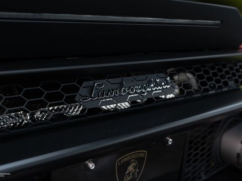 Used 2024 Lamborghini Huracan Sterrato image 14