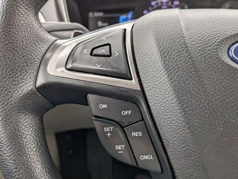 Used 2018 Ford Fusion SE w/ Fusion SE Technology Package image 27