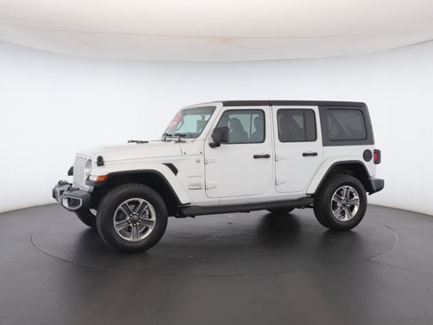 Certified 2021 Jeep Wrangler Unlimited Sahara w/ Cold Weather Group image 39