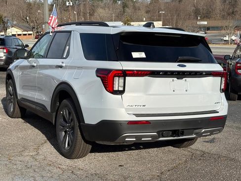 New 2026 Ford Explorer Active w/ Active Comfort Package AWD/4WD image 5