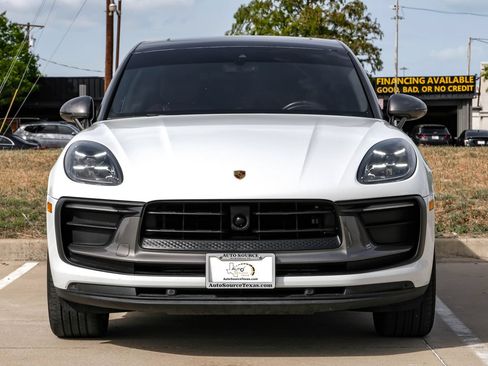 Used 2023 Porsche Macan Turbo AWD/4WD image 6
