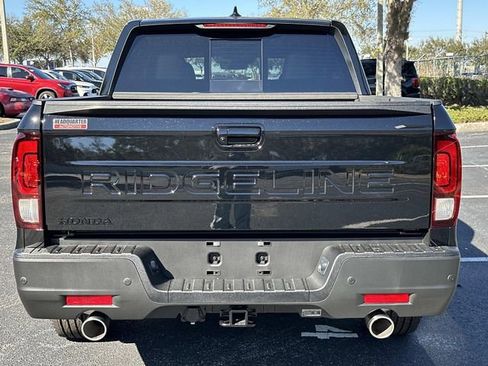 New 2026 Honda Ridgeline Black Edition image 4