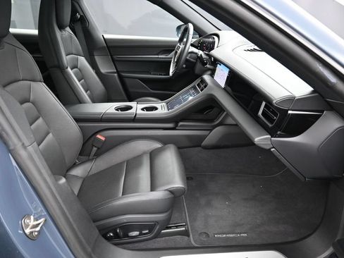 Certified 2025 Porsche Taycan AWD/4WD image 29