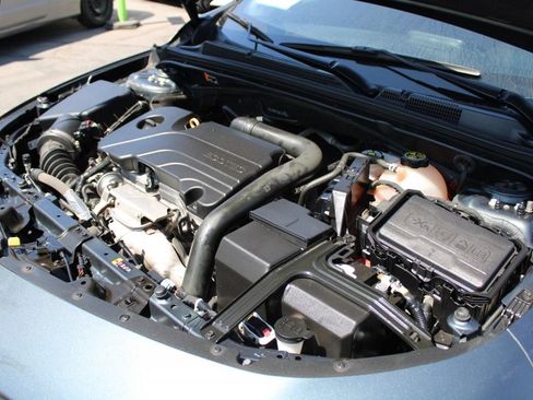 Used 2021 Chevrolet Malibu LS image 19