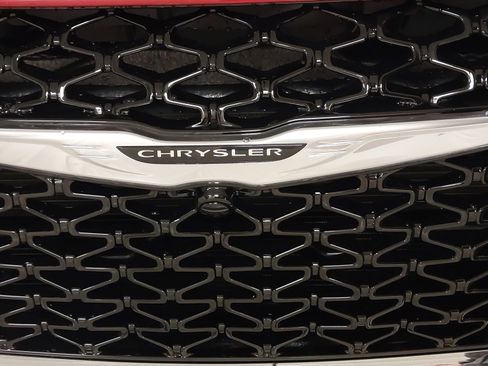 New 2026 Chrysler Pacifica Select image 31