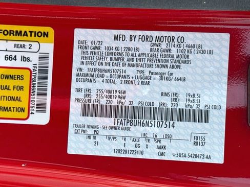 Certified 2022 Ford Mustang Convertible w/ Equipment Group 101A RWD image 38