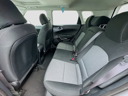 Used 2023 Kia Soul EX image 16