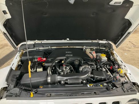 Used 2021 Jeep Wrangler Unlimited Sahara w/ Uconnect 4C Nav & Sound Group image 20