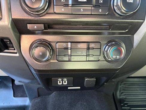 Used 2018 Ford F250 XLT w/ FX4 Off-Road Package AWD/4WD image 21