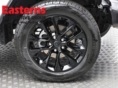 Used 2025 Jeep Wrangler Unlimited Sahara image 31