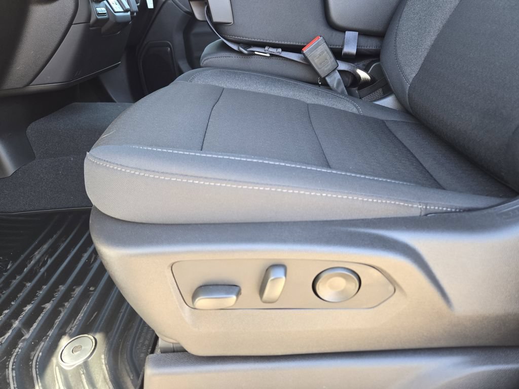 New 2026 Chevrolet Silverado 2500 Custom w/ Custom Value Package RWD image 13
