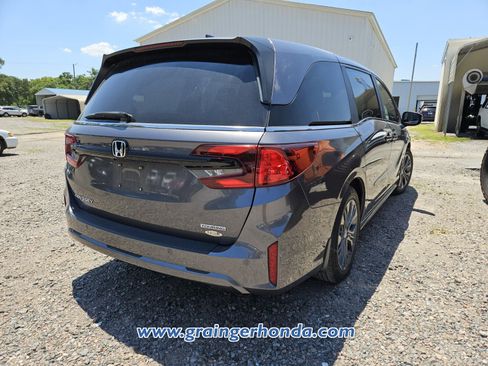 Certified 2025 Honda Odyssey Touring image 7