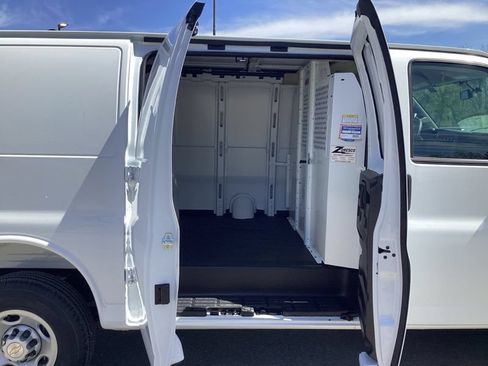 New 2026 Chevrolet Express 2500 w/ Driver Convenience Package RWD image 10