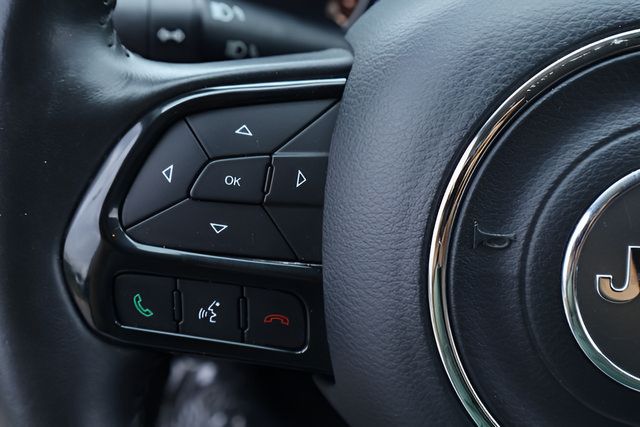 Used 2018 Jeep Compass Latitude w/ Popular Equipment Group FWD image 22