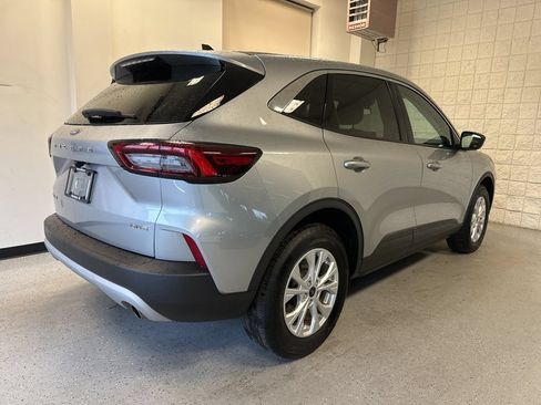 Used 2024 Ford Escape Active AWD/4WD image 43