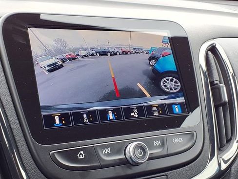 Used 2023 Chevrolet Equinox RS image 8