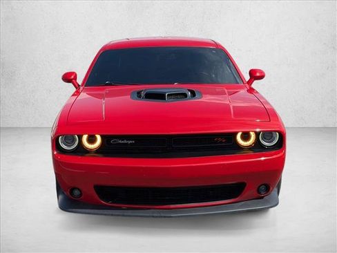 Used 2017 Dodge Challenger R/T Scat Pack RWD image 2
