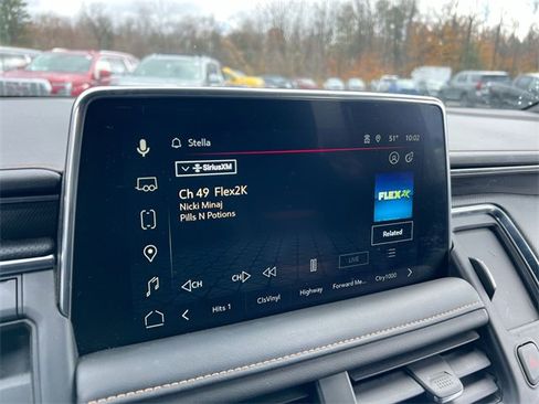 Used 2023 GMC Yukon AT4 w/ Technology Package image 13