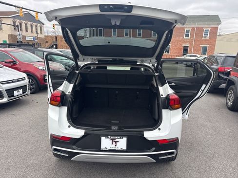 Used 2020 Buick Encore GX Preferred w/ Cold Weather Comfort Package image 13