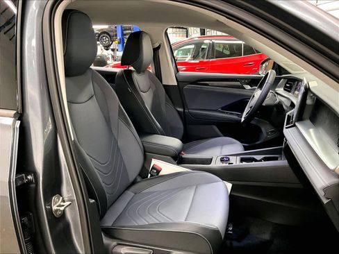 New 2026 Volkswagen Tiguan SE image 29