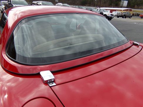 Used 2002 MAZDA MX-5 Miata LS image 18