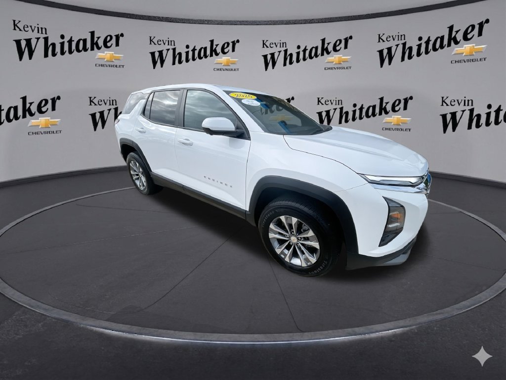 Used 2026 Chevrolet Equinox LT w/ Convenience Package II FWD image 2