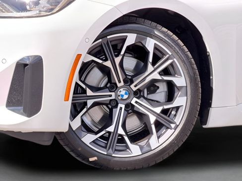 Certified 2026 BMW 230i Coupe w/ Premium Package RWD image 27