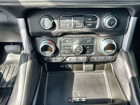 Certified 2022 GMC Yukon SLT w/ SLT Premium Package image 35