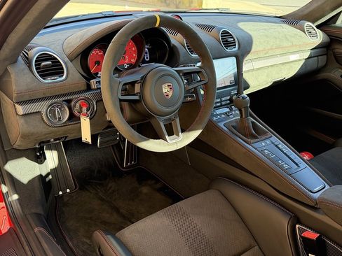Certified 2025 Porsche 718 Cayman GT4 RS image 4