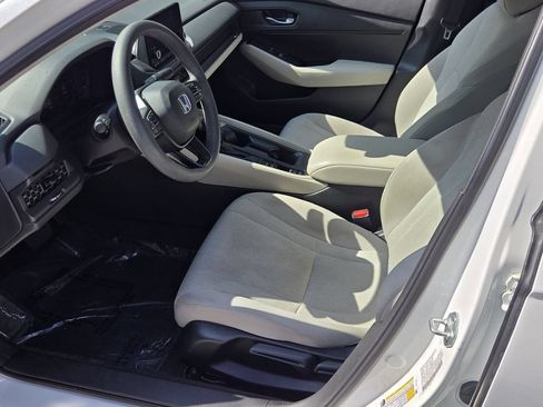Used 2023 Honda Accord LX image 10