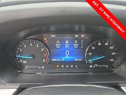 Used 2021 Ford Explorer XLT image 12