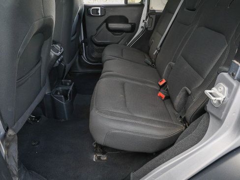 Used 2020 Jeep Wrangler Unlimited Sport S image 26