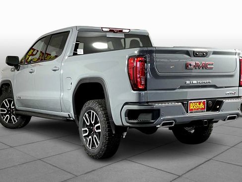 Used 2025 GMC Sierra 1500 AT4 w/ AT4 Premium Package AWD/4WD image 7