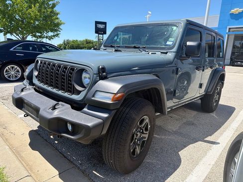 Used 2024 Jeep Wrangler Unlimited Sport AWD/4WD image 2