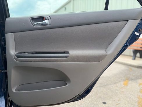 Used 2005 Toyota Camry LE FWD image 22